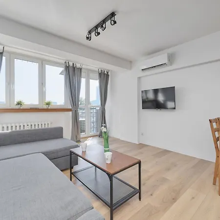 아파트 Cozy Studio With Amazing View Of The City By Renters 브로츠와프