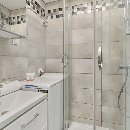 Cozy Studio With Amazing View Of The City By Renters 아파트 브로츠와프