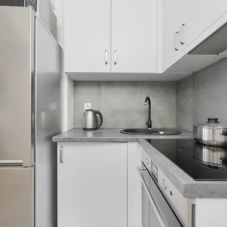 아파트 Cozy Studio With Amazing View Of The City By Renters