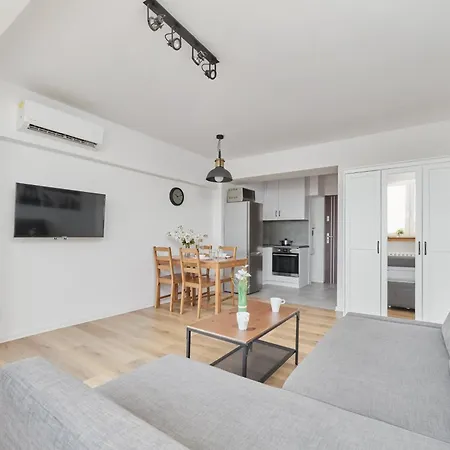 Cozy Studio With Amazing View Of The City By Renters Wroclaw